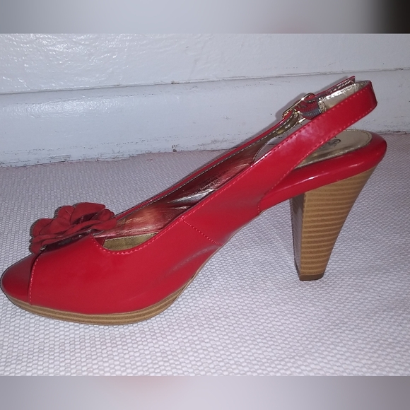 EuroSoft bySofft Red Slingback Sandal Shoes Women's US 7.5M - Picture 7 of 13